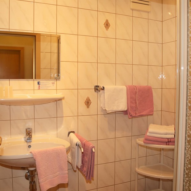 Badezimmer in der Pension Grundnerhof